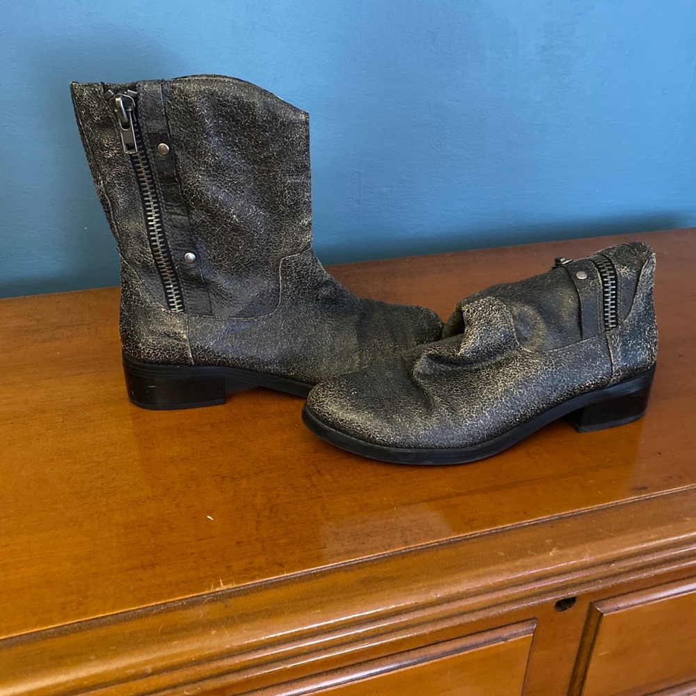 Jessica Simpson boots